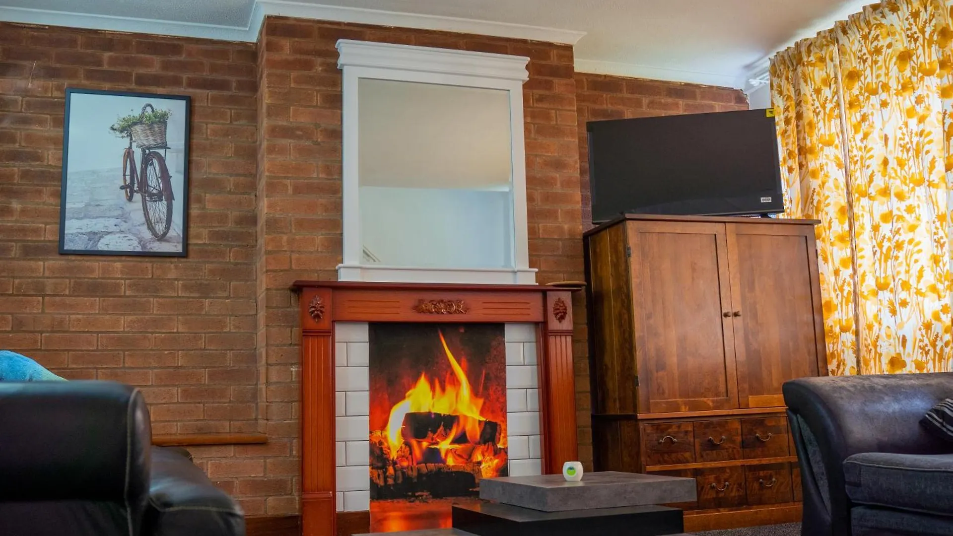 Rent Entire Calmhaven Apartment contacts